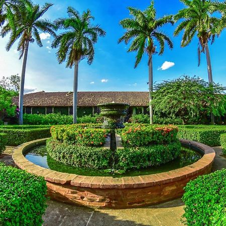 Hotel El Convento Leon Nicaragua Exterior photo