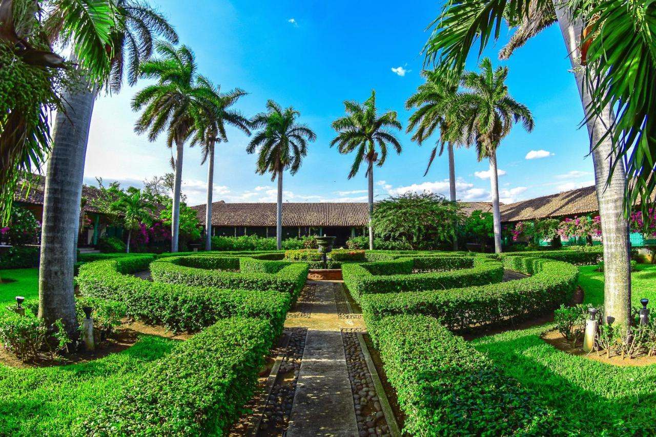 Hotel El Convento Leon Nicaragua Exterior photo