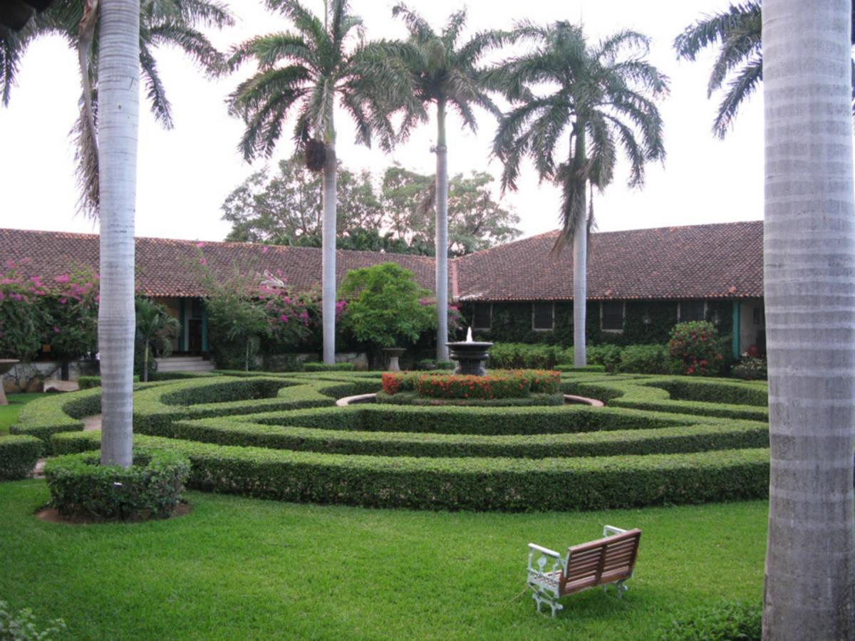 Hotel El Convento Leon Nicaragua Exterior photo