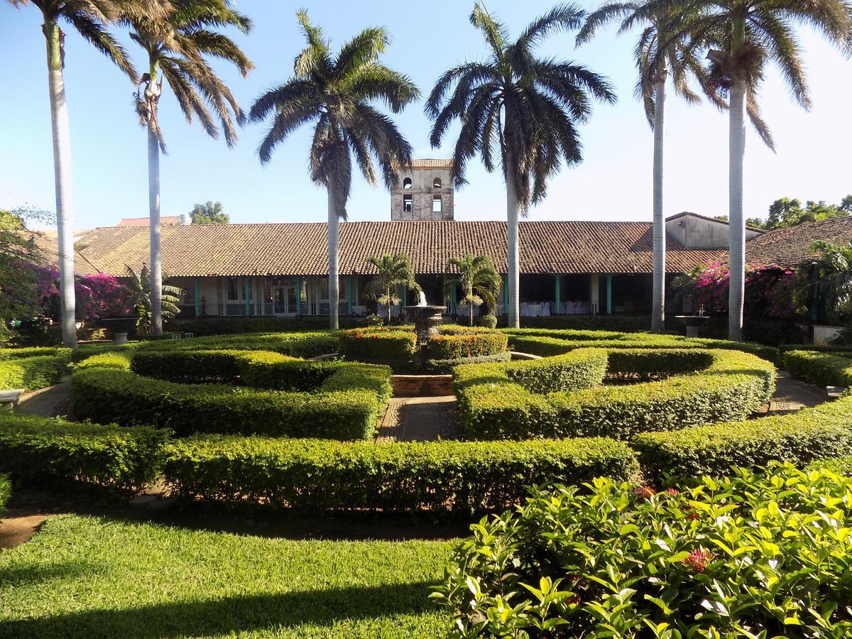 Hotel El Convento Leon Nicaragua Exterior photo
