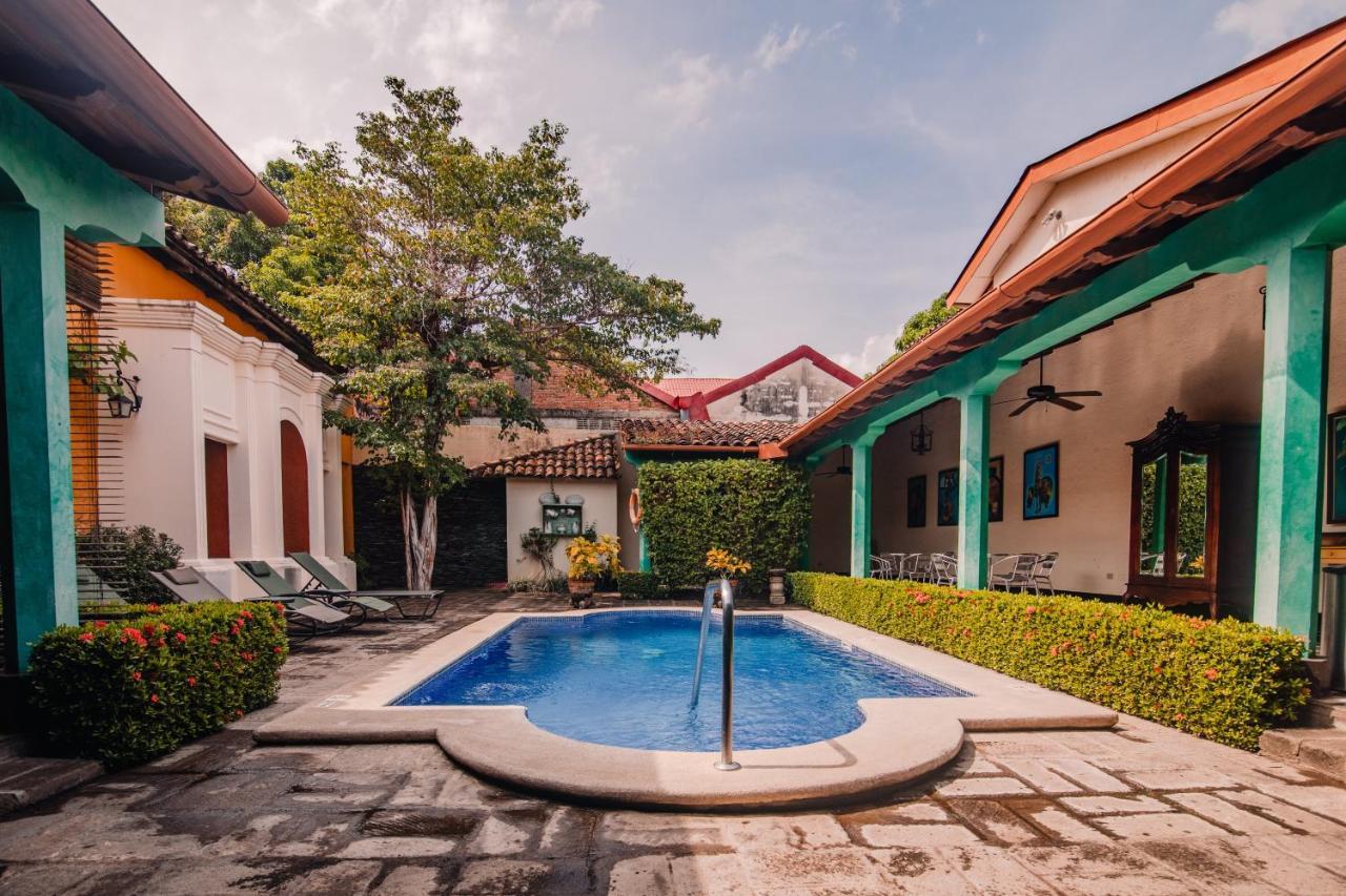 Hotel El Convento Leon Nicaragua Exterior photo