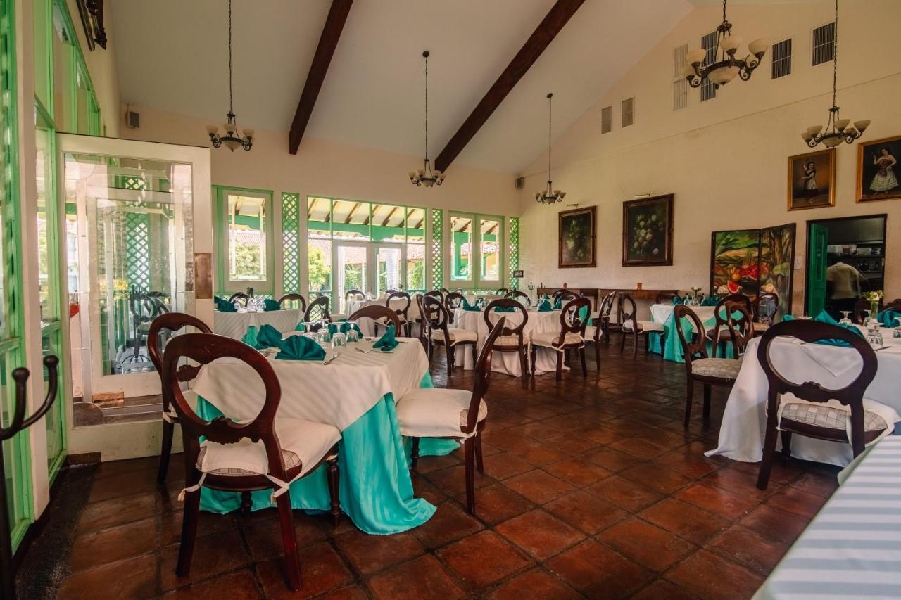 Hotel El Convento Leon Nicaragua Exterior photo