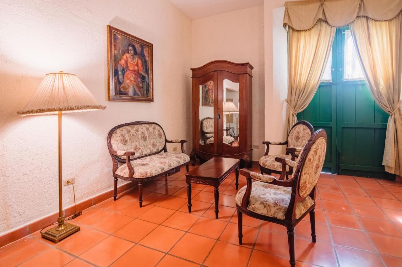 Hotel El Convento Leon Nicaragua Exterior photo